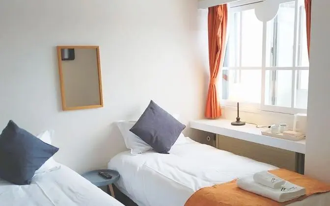 Western Twin Room