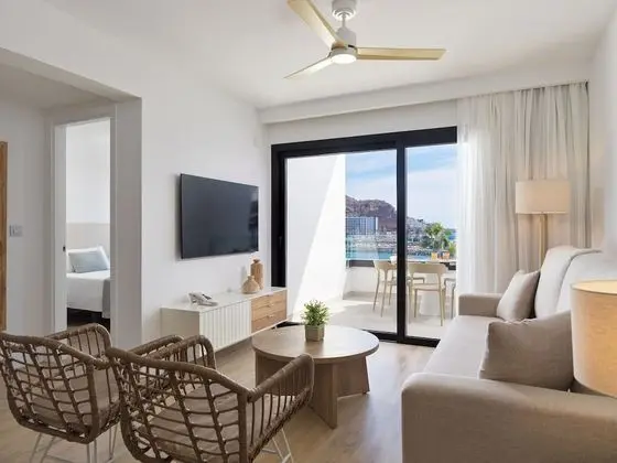 Apart Daire, 1 Yatak Odası, Balkon, Denize Sıfır