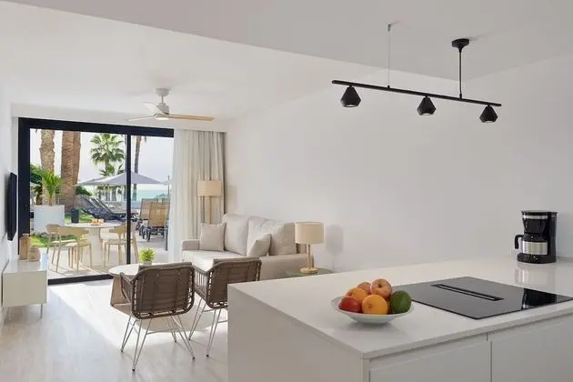 Apart Daire, 1 Yatak Odası, Teras, Denize Sıfır