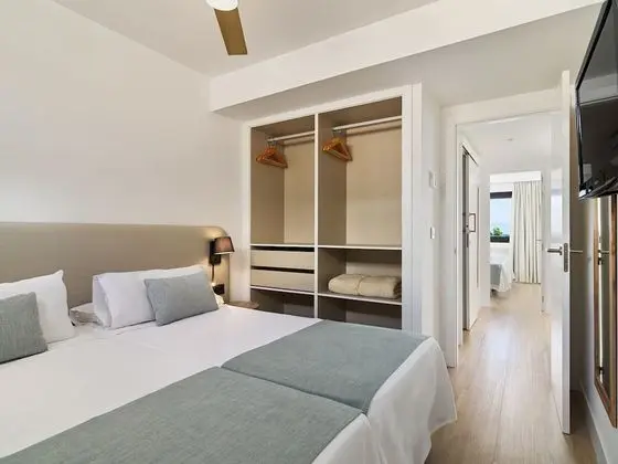 Apart Daire, 2 Yatak Odası, Balkon, Denize Sıfır