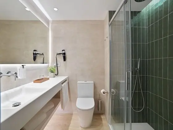 Apart Daire, 2 Yatak Odası, Balkon, Denize Sıfır