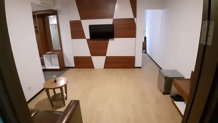 Business Tek Büyük Yataklı Oda