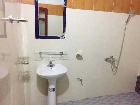 Üç Kişilik Oda