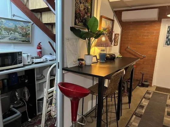 Design Oda, 1 Büyük (Queen) Boy Yatak, Sigara İçilmez, Ortak Banyo