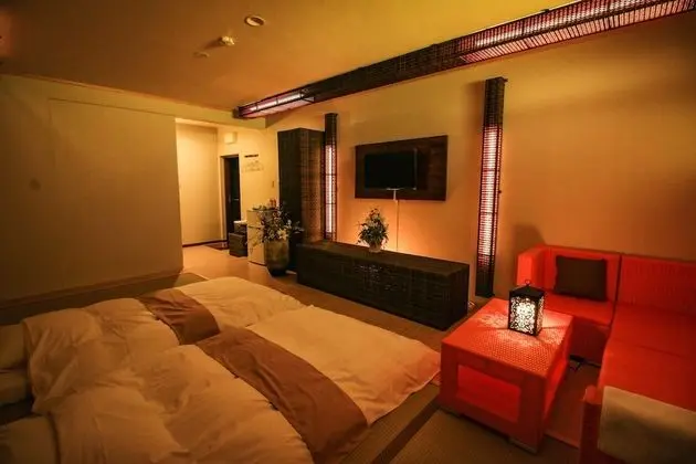Traditional Oda, Deniz Manzaralı, Köşe (Japanese-style, Upper Floor)