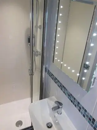 Tek Kişilik Oda, Banyolu/Duşlu