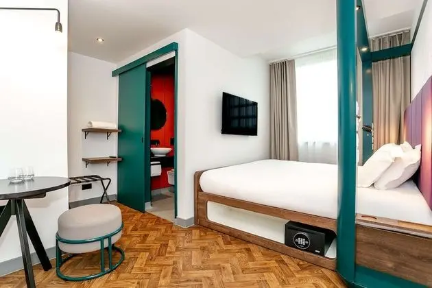 Compact Room