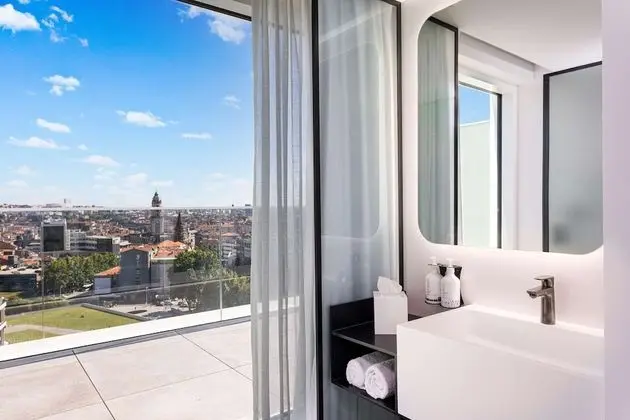 Süit, Balkon