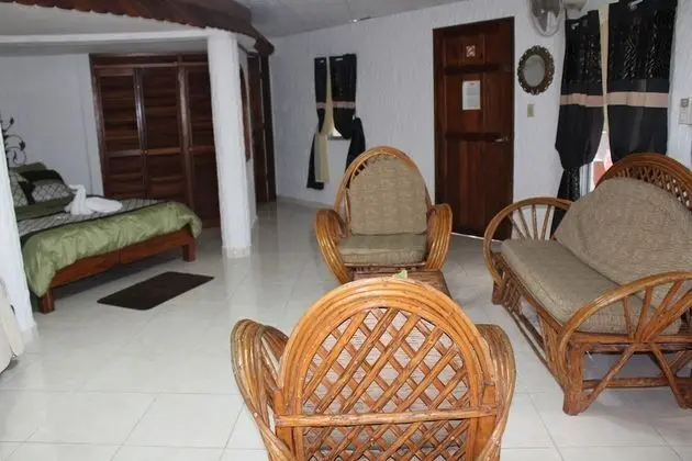 Jr. Suite con Balcón, 4pax, Vista a la piscina