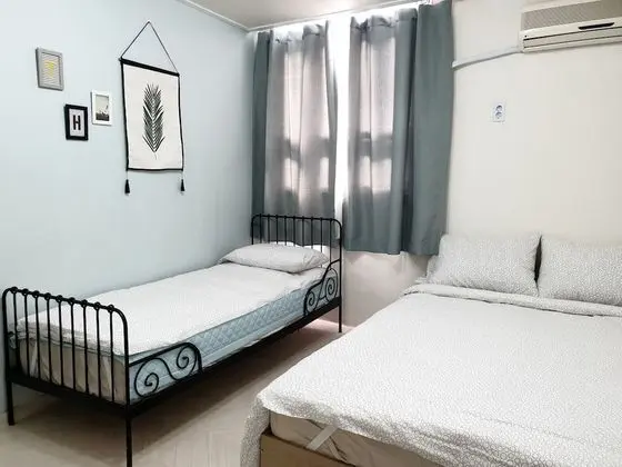Üç Kişilik Oda