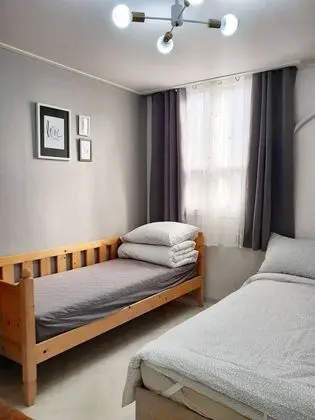 Üç Kişilik Oda