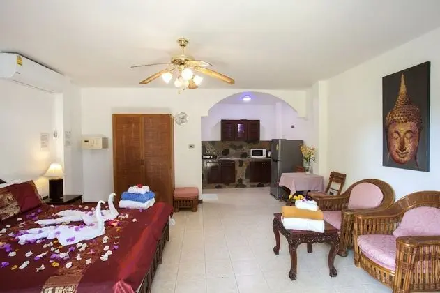 Studio Room