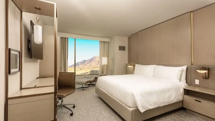 Standard King Room