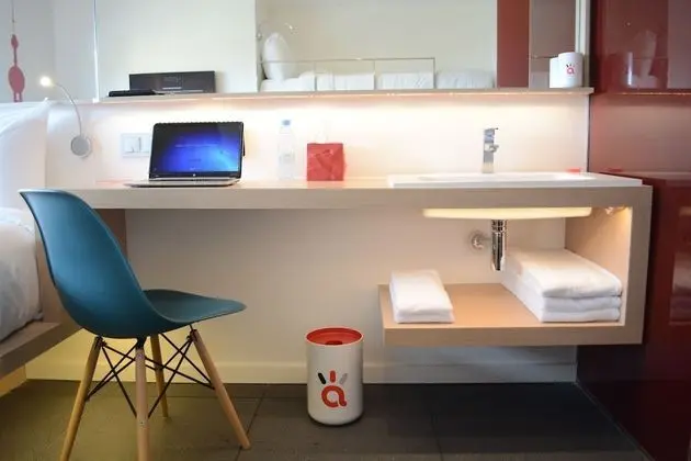 Standard Oda, Şehir Manzaralı