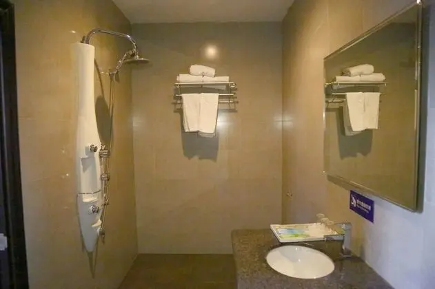 Deluxe Üç Kişilik Oda