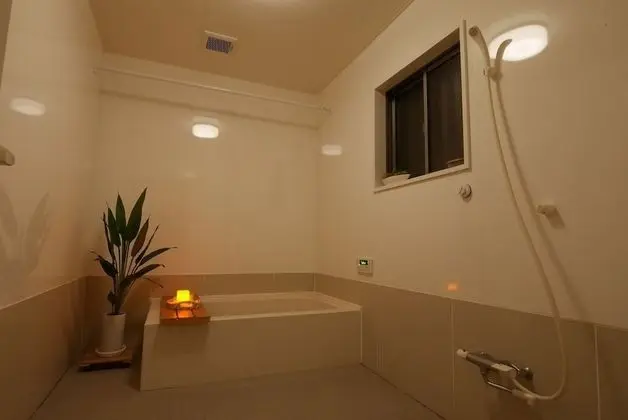 Ev (Private Vacation)