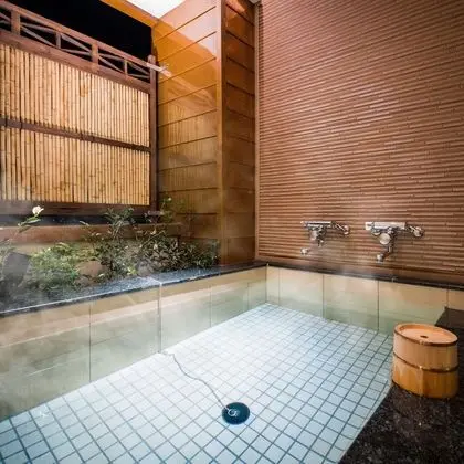 Standard Oda, Sigara İçilmez (Japanese Style, Open Air Bath)