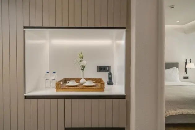 Junior Suite, Kara Manzaralı, Fransız Balkonlu