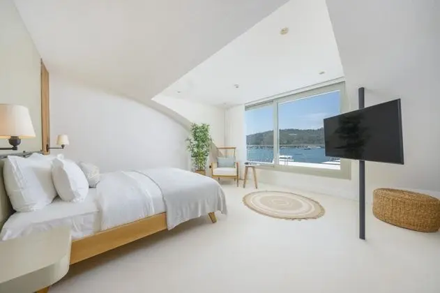 Loft, Kısmi Deniz Manzaralı, Fransız Balkonlu