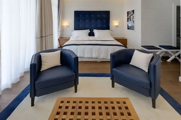 Tek Büyük Yataklı Oda, 1 Çift Kişilik Yatak, Balkon, Liman Manzaralı