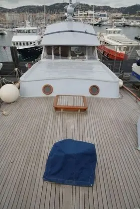 Dubleks (Yatch)