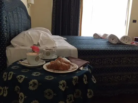 Comfort Tek Büyük Yataklı Oda