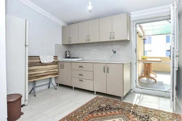 Apartment, Şehir Manzaralı