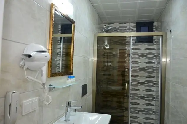 Aile Odası, Kara Manzaralı
