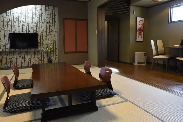 Traditional Oda, Ortak Banyo (Japanese/Western-KOBUSHI Dinner Beef)