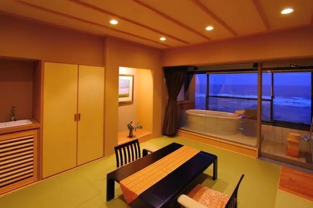 Traditional Oda, Sigara İçilmez (Japanese Style with Open-air Bath)