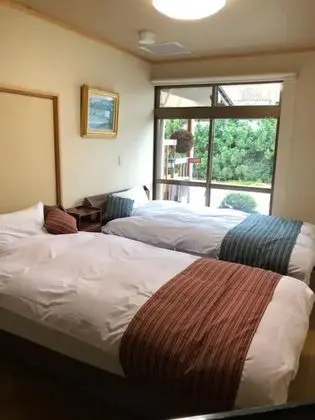 Ev (Private Vacation)