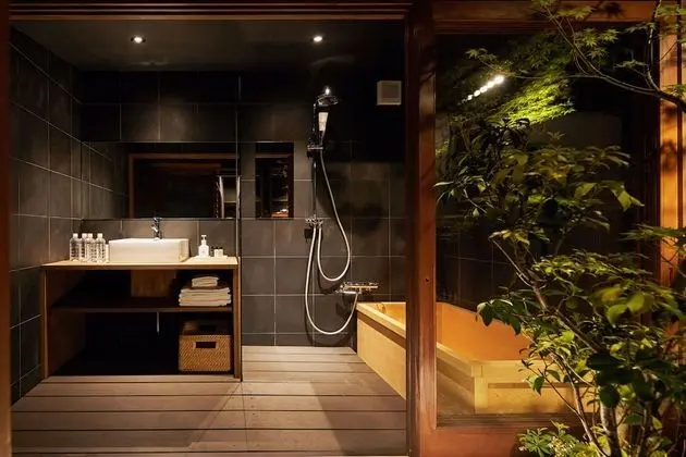 Traditional Ev (with Semi-open-air-bath)