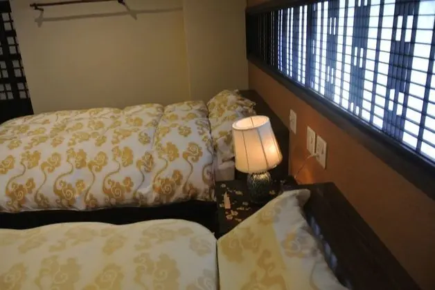 Süit (2 Semi-double beds+2 Japanese futons)