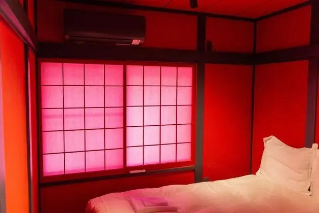 Ev (Private Vacation)