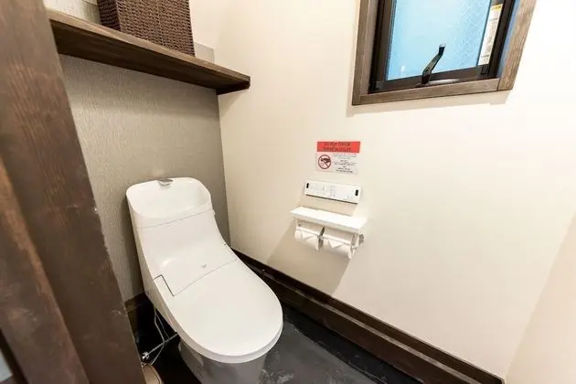 Ev
