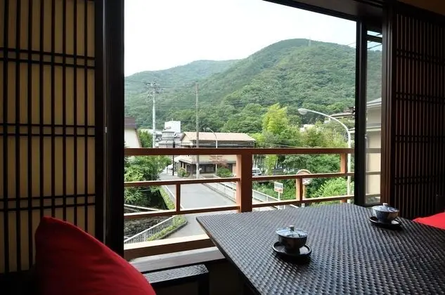 Traditional Oda, Ortak Banyo, Nehir Manzaralı (Deluxe Japanese Style, Seseragi no ma)