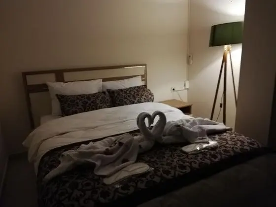 Çift Kişilik, Şehir Manzaralı, 1. Kat