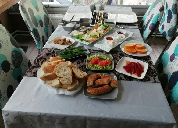 Çift Kişilik, Şehir Manzaralı, 1. Kat