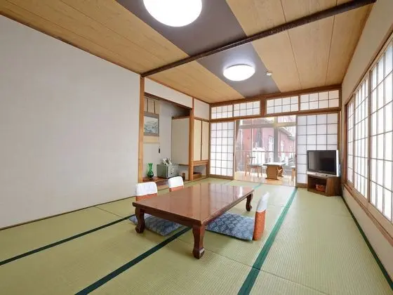 Traditional Oda (Japanese Style, 8-10 Tatami-Mats)