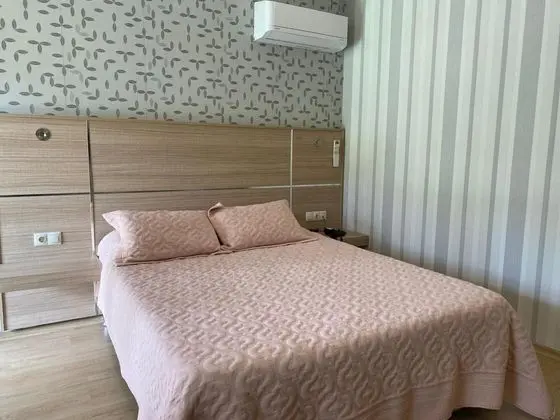 https://images.odamax.com/img/1024x768/odamax/image/upload/Yahura_Otel_Ayd_n_202604161659492_Garden1.jpg