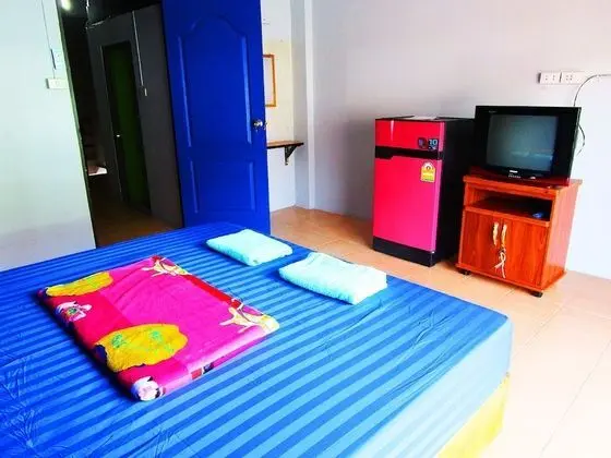 Standard Double Room with Shared Bathroom
