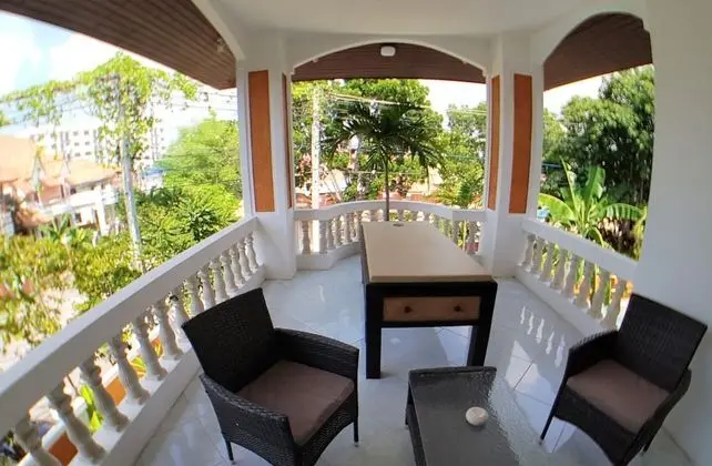5 Bedroom Villa