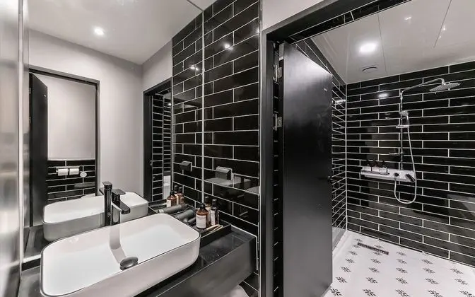 Oda (Deluxe/Breakfast included (Netflix av)