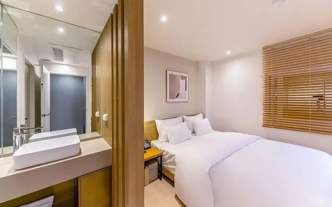 Oda (Standard/Breakfast included (Netflix )