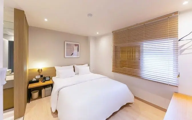 Oda (Standard/Breakfast included (Netflix )