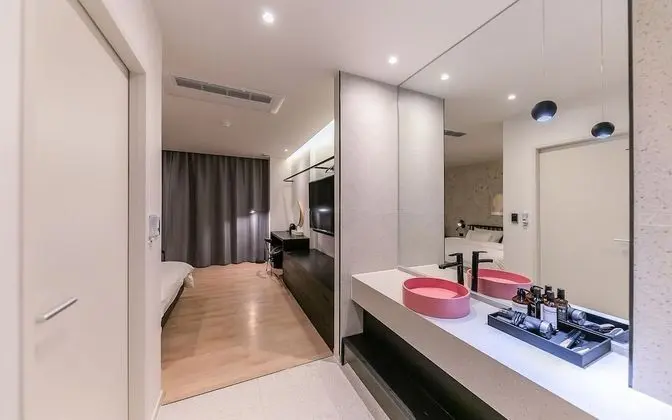 Oda (VIP/Breakfast included (Netflix avail)