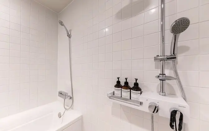 Oda (VIP/Breakfast included (Netflix avail)