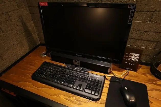 Standard Oda (Check-in: Mon-Thu 6 PM, Fri-Sun 9 PM)