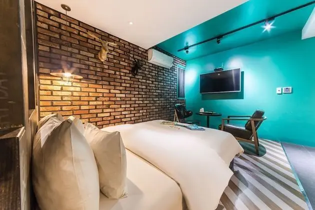 Süit (Check-in: Mon-Thu 6 PM, Fri-Sun 9 PM)