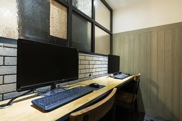 VIP (Check in time Mon-Thu 6 PM,Fri-Sun 9 PM)